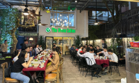 Tuyển nhân viên phục vụ bàn bao ăn 2 bữa Tuyển nhân viên phục vụ bàn bao ăn 2 bữa